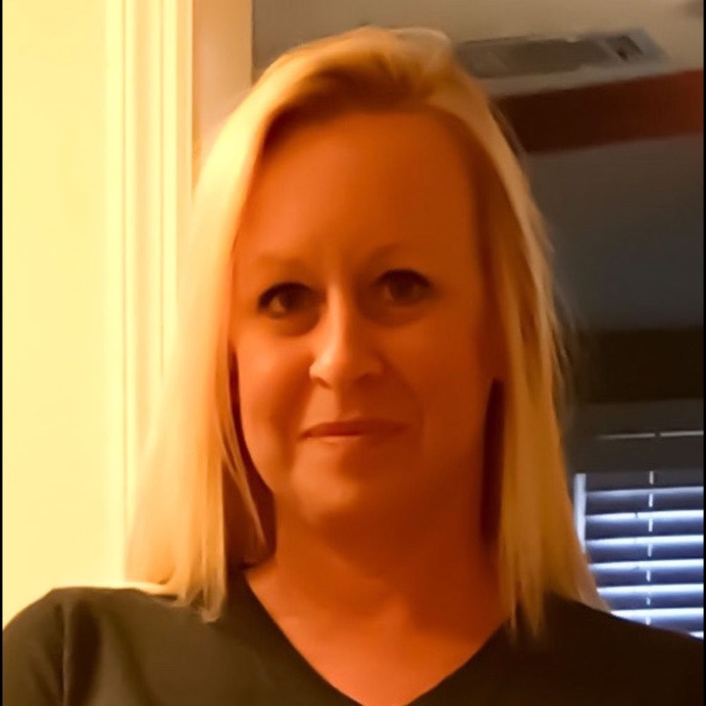 Meet your Posher, Brooke